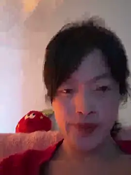 Snapshot of Tramy_xx chatting on 03-18-26, 06:49 Tramy xx online show from 03-18-26, 06:49