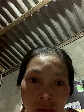 Halyy xx online show from 10-18-25, 11:05