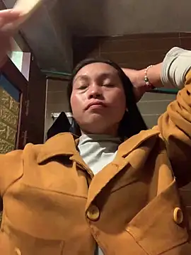 Halyy xx online show from 02-19-26, 01:12