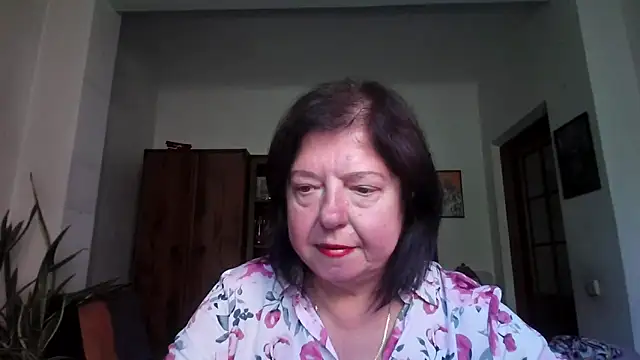 Snapshot of Violet_Pulse chatting on 09-24-25, 11:57 Violet Pulse online show from 09-24-25, 11:57
