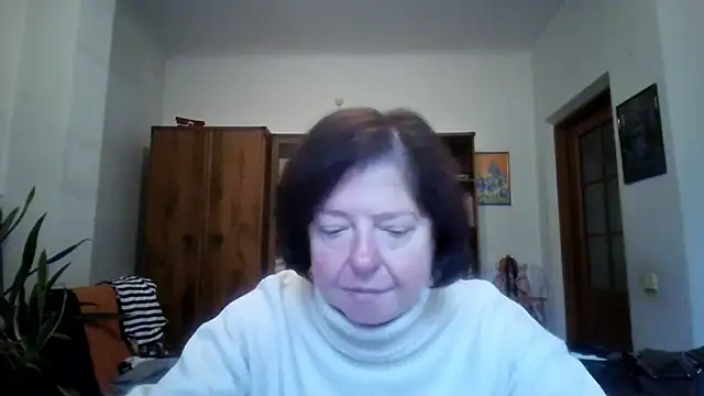 Snapshot of Violet_Pulse chatting on 10-27-25, 11:58 Violet Pulse online show from 10-27-25, 11:58