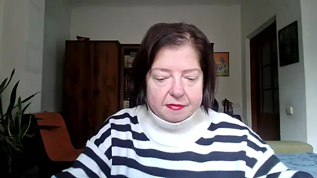 Snapshot of Violet_Pulse chatting on 11-03-25, 08:59 Violet Pulse online show from 11-03-25, 08:59