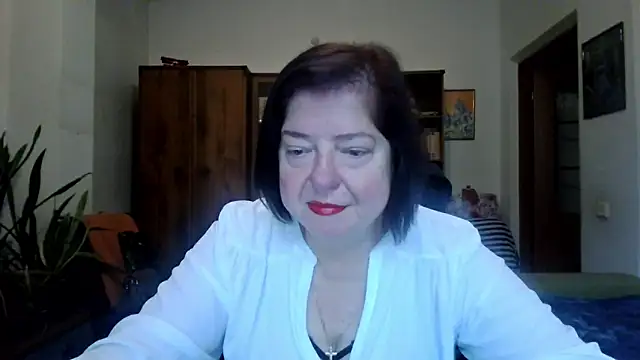 Snapshot of Violet_Pulse chatting on 11-28-25, 09:01 Violet Pulse online show from 11-28-25, 09:01