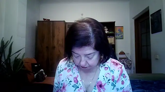 Snapshot of Violet_Pulse chatting on 12-01-25, 09:58 Violet Pulse online show from 12-01-25, 09:58