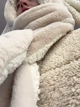 Snapshot of RonnieKiss chatting on 11-07-25, 06:35 RonnieKiss online show from 11-07-25, 06:35