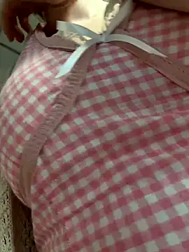 Snapshot of RonnieKiss chatting on 11-23-25, 06:57 RonnieKiss online show from 11-23-25, 06:57