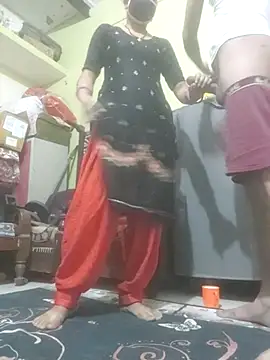 Snapshot of Cute-Charvii chatting on 11-09-25, 02:43 Cute-Charvii online show from 11-09-25, 02:43