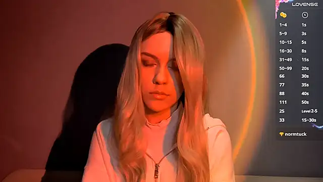 Snapshot of LesterHasting chatting on 09-19-25, 05:24 LesterHasting online show from 09-19-25, 05:24