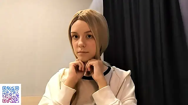 Snapshot of LesterHasting chatting on 10-12-25, 06:40 LesterHasting online show from 10-12-25, 06:40