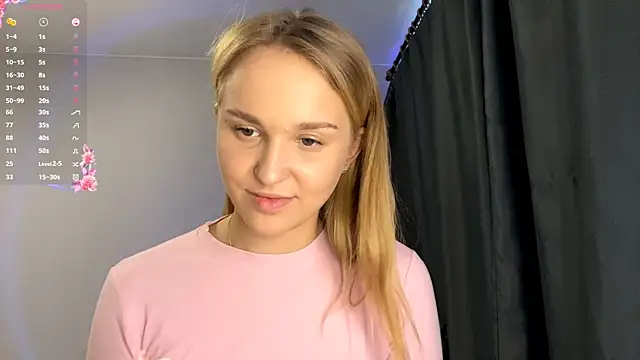 Snapshot of TanekaBoitel chatting on 09-24-25, 11:13 TanekaBoitel online show from 09-24-25, 11:13