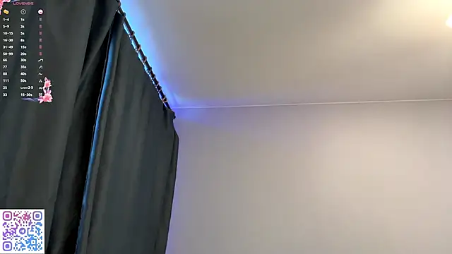 Snapshot of TanekaBoitel chatting on 10-29-25, 11:12 TanekaBoitel online show from 10-29-25, 11:12