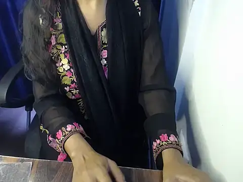 priya gupta7 online show from 10-22-25, 09:42