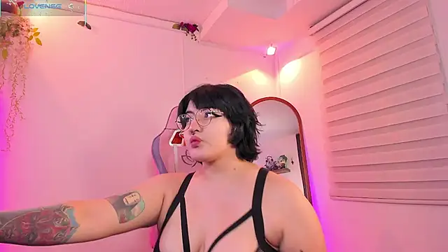 Berrykww  online show from 09-29-25, 10:36