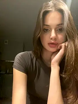 SoShyEmmyyy online show from 09-21-25, 05:25