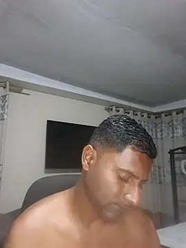 Snapshot of kingVibeX chatting on 10-18-25, 09:48 kingVibeX online show from 10-18-25, 09:48