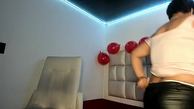 peyton  wat online show from 03-04-26, 12:22