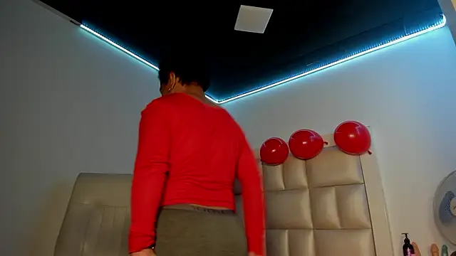 peyton  wat online show from 03-10-26, 12:32