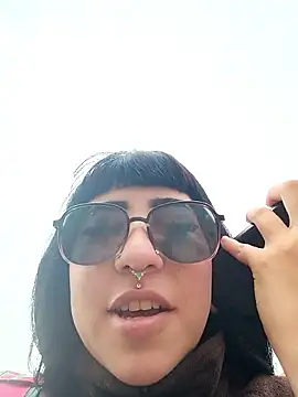 CAROLINA 17- online show from 10-16-25, 03:13