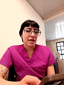 CAROLINA 17- online show from 10-18-25, 05:03