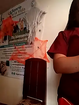 Snapshot of ANDREA-10_ chatting on 10-29-25, 02:41 ANDREA-10 online show from 10-29-25, 02:41