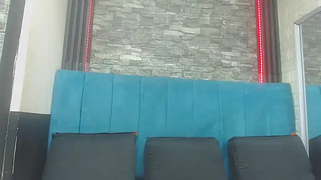 Lil Rose2006 online show from 11-19-25, 12:49