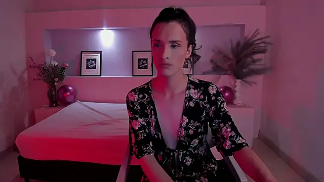 Snapshot of IsabelFernandez chatting on 09-23-25, 05:43 IsabelFernandez online show from 09-23-25, 05:43