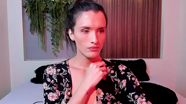 Snapshot of IsabelFernandez chatting on 09-26-25, 06:39 IsabelFernandez online show from 09-26-25, 06:39