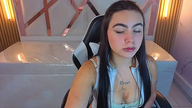 scarlett smith tp online show from 10-07-25, 12:46