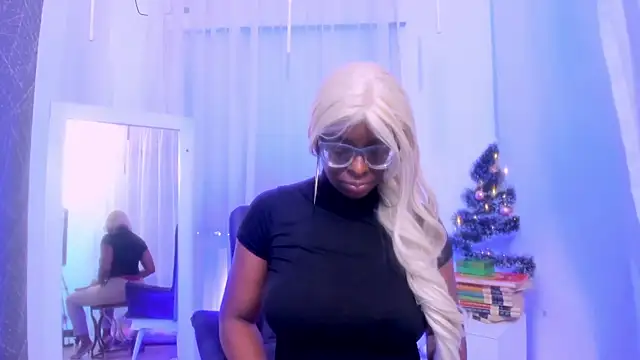 LolaJenkinss online show from 12-17-25, 10:43