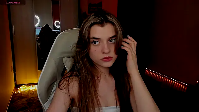 CharmingVixen online show from 09-22-25, 03:03