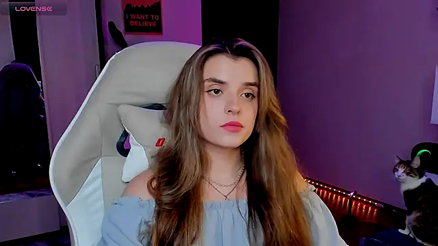 CharmingVixen online show from 10-08-25, 07:55