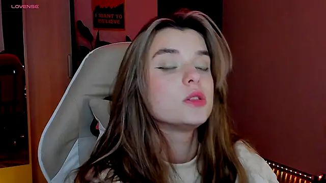 CharmingVixen online show from 10-15-25, 06:19