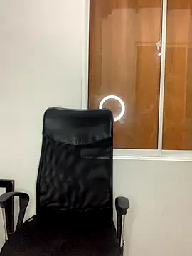 Snapshot of sweet-abbie chatting on 09-28-25, 03:34 sweet-abbie online show from 09-28-25, 03:34