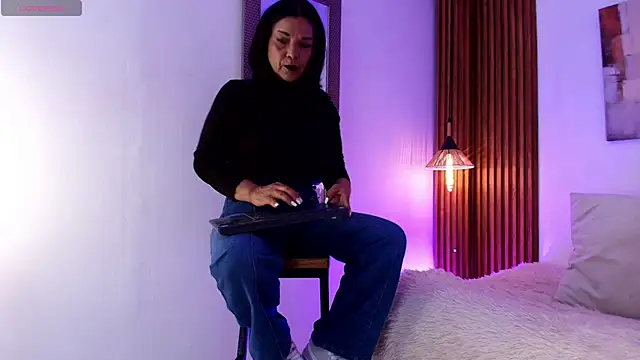 Snapshot of EvaGoddess_ chatting on 06-07-26, 07:39 EvaGoddess online show from 06-07-26, 07:39