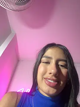 Snapshot of Julieta_Duque chatting on 12-02-25, 11:11 Julieta Duque online show from 12-02-25, 11:11