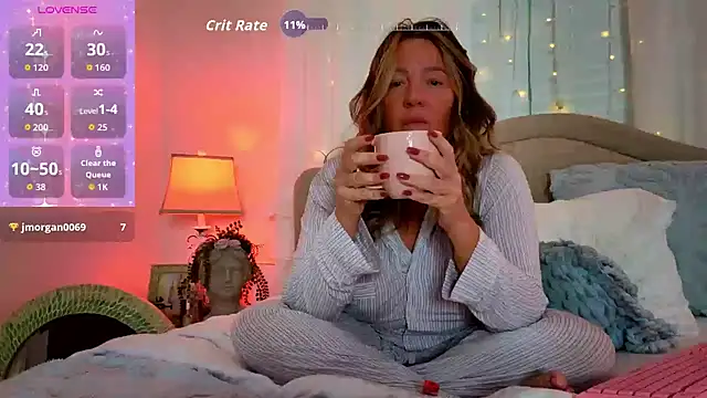 Snapshot of STIFFLERSMOMM chatting on 09-20-25, 11:55 STIFFLERSMOMM online show from 09-20-25, 11:55