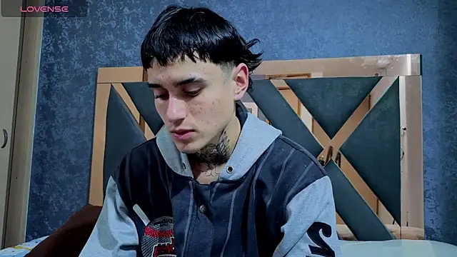 owen desmond online show from 10-20-25, 02:56