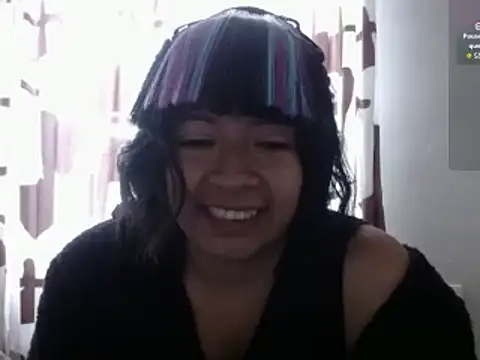 Snapshot of Acelinrose chatting on 05-09-26, 01:16 Acelinrose online show from 05-09-26, 01:16