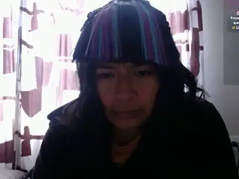 Snapshot of Acelinrose chatting on 06-06-26, 01:16 Acelinrose online show from 06-06-26, 01:16