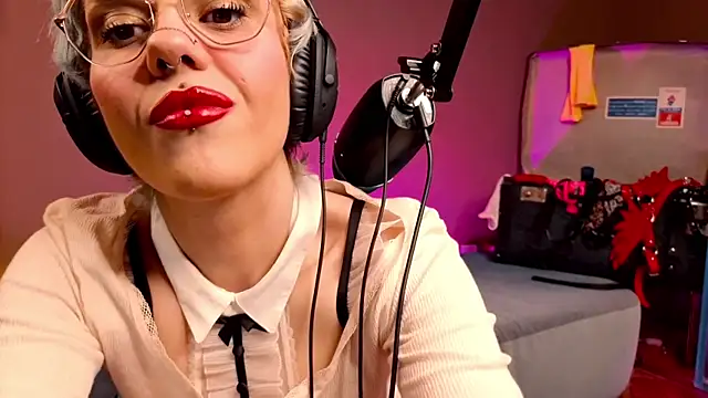 tacodeluxxxe online show from 10-02-25, 10:39