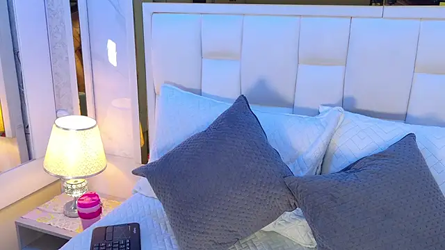 samanthaa sm online show from 11-22-25, 11:53