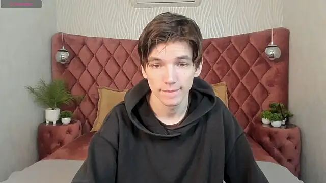 alfred joness online show from 10-18-25, 06:48