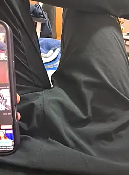 Snapshot of hhhajjib chatting on 10-08-25, 06:05 hhhajjib online show from 10-08-25, 06:05