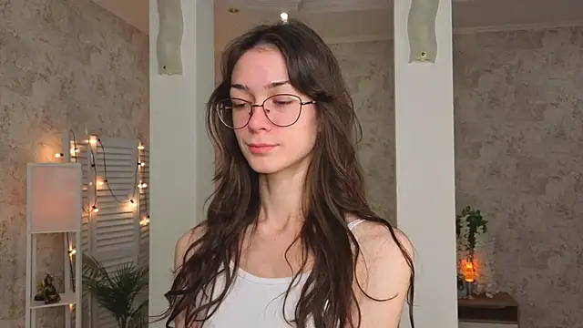 Snapshot of ReneeLippeatt chatting on 10-04-25, 07:23 ReneeLippeatt online show from 10-04-25, 07:23