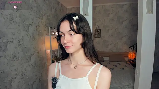 Snapshot of ReneeLippeatt chatting on 11-13-25, 07:35 ReneeLippeatt online show from 11-13-25, 07:35