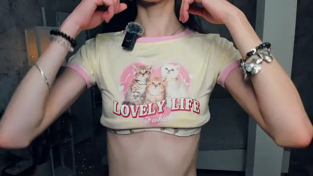 Snapshot of ReneeLippeatt chatting on 12-04-25, 07:22 ReneeLippeatt online show from 12-04-25, 07:22