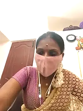 Tamil Yalini12 online show from 02-25-26, 07:12