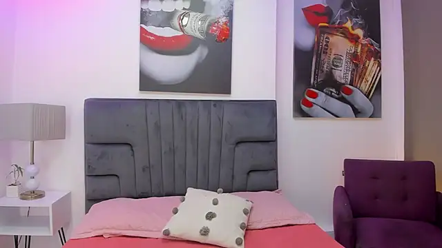 Angel Dustts online show from 10-29-25, 07:37