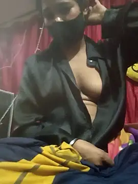 Snapshot of Mansi01 chatting on 10-07-25, 07:55 Mansi01 online show from 10-07-25, 07:55