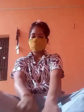 Snapshot of Mansi01 chatting on 10-20-25, 07:53 Mansi01 online show from 10-20-25, 07:53